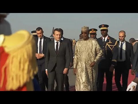 Macron takes his chef & celebrities to entertain the troops in Chad