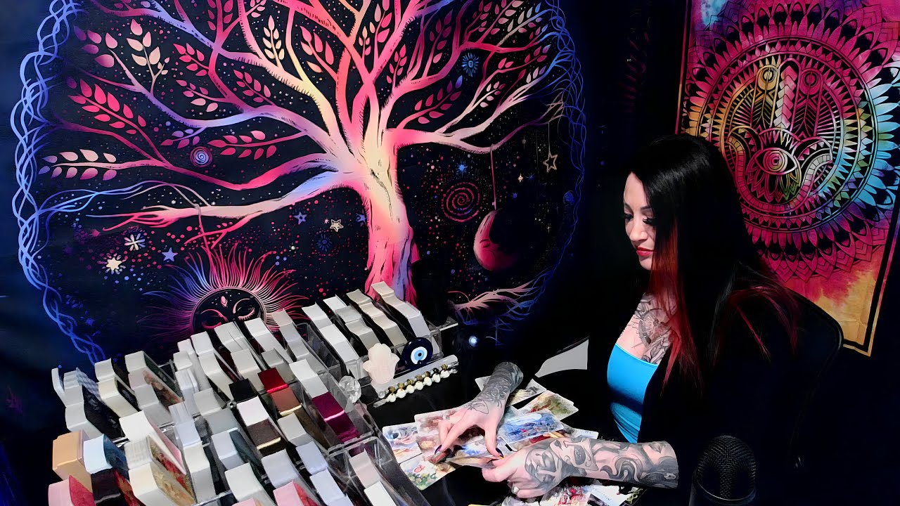 LEO💖You Are Both In Love & Obsessed Over Each Other But There's One Small Problem...