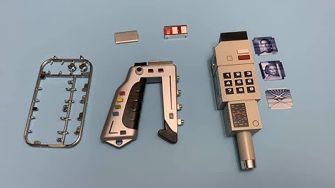 Mark Myers SPACE:1999 COMMLOCK & STUN GUN PART 2