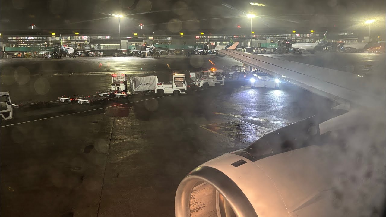 Lufthansa A321 Dublin arrival in wet conditions 