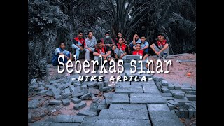 Seberkas Sinar-Nike ardila Cover anak SMK