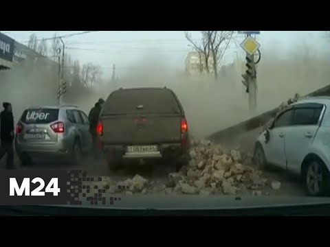 В Саратове на мужчину рухнула стена аварийного дома - Москва 24