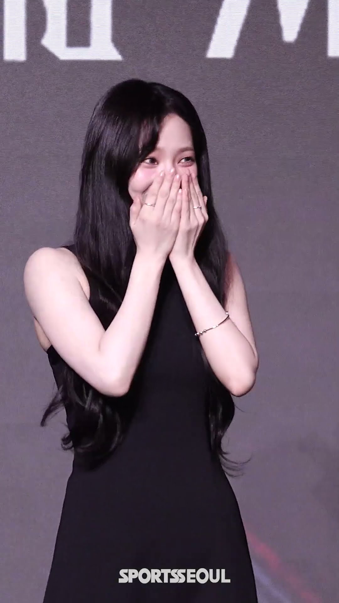 에스파 카리나(aespa KARINA), 포토타임이 부끄러운 지민이