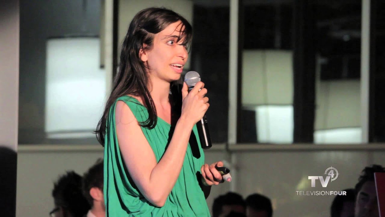 Runway Passport. A Startup Fashion Runway Show from DigitalLA and Cross Campus Presents