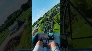 Mega gute Achterbahn - Ziegelblitz POV Jaderpark #ziegelblitz #jaderpark #gerstlauer #shorts
Mega gute Achterbahn - Ziegelblitz POV Jaderpark #ziegelblitz #jaderpark #gerstlauer #shorts
►►► Abonnieren / Subscribe: https://www.youtube.com/channel/UCAXYSQNbmozmM_gDiVC6D0A?sub_confirmation=1
►►► Kanal-Mitglied werden: https://www.youtube.com/channel/UCAXYSQNbmozmM_gDiVC6D0A/join
#########################################
► Parkvorstellungen - https://www.youtube.com/playlist?list=PLHBZ2sQCYBdUN191KsSAbh3YM60-EaVDf
► Achterbahnen - https://www.youtube.com/playlist?list=PLHBZ2sQCYBdUpFWT8u8kxlrtogv1g6RP4
► Achterbahn-POVs - https://www.youtube.com/playlist?list=PLHBZ2sQCYBdXOx8Ai0kZpOtXx3z08Sc9C
► Dokumentationen / Berichte - https://www.youtube.com/playlist?list=PLHBZ2sQCYBdWgtwoVpncOaRA4OSh04zrE
► Wildwasserbahnen / Rundfahrgeschäfte - https://www.youtube.com/playlist?list=PLHBZ2sQCYBdUq_80pk3_cEQnCLGGYg3SL
► Kirmes - https://www.youtube.com/playlist?list=PLHBZ2sQCYBdURK-xI_Cg0GKse5hcRVwFJ
TOUREN
- Orlando 2023: https://www.youtube.com/playlist?list=PLHBZ2sQCYBdV0m8RV5OkYDzUWKGWJE5KV
- USA 2022 East Coast Escalation Tour: https://www.youtube.com/playlist?list=PLHBZ2sQCYBdXaO8mUOg08FBX482_MlvaI
- UK-Trip 2022: https://www.youtube.com/playlist?list=PLHBZ2sQCYBdUBUrFJPZSWHbpy19tnW5CE
- Finnland 2022: https://www.youtube.com/playlist?list=PLHBZ2sQCYBdW3HAtN7qlwrwqfVcKmVmio
- Vereinigte Arabische Emirate Tour 2020: https://www.youtube.com/playlist?list=PLHBZ2sQCYBdXxJq-y391fRMUkSFurh72S
- USA / Canada Tour 2019: https://www.youtube.com/playlist?list=PLHBZ2sQCYBdWTdfCs8f97xEcQFZAD43TI
- Orlando Tour 2018: https://www.youtube.com/playlist?list=PLHBZ2sQCYBdUKkUE67ly-0Y5juQ9OBeR4
- USA Tour 2017: https://www.youtube.com/playlist?list=PLHBZ2sQCYBdW3xlLT29fu2PyfA4a-Ul7i
- Skandinavien Tour 2016: https://www.youtube.com/playlist?list=PLHBZ2sQCYBdXNRlLeOIdWsvyZYLZjz4Rr
#########################################
Musikdatenbank:
https://www.epidemicsound.com/referral/4bom04
#########################################
► Coaster Toaster auf TikTok: https://www.tiktok.com/@_coastertoaster_
► Coaster Toaster auf Instagram: https://www.instagram.com/_coastertoaster_/
► Coaster Toaster auf Facebook: https://www.facebook.com/derCoasterToaster
►►►Jetzt Coaster Toaster Merch shoppen:
https://coaster-toaster.myspreadshop.de/
► Komm mit auf den Goldentapes-Discord-Server: https://discord.gg/tNZMHWe2
#########################################
Persönliche Empfehlungen:
Google-Maps mit allen besuchten Parks/Attraktionen mit Videos:
https://www.google.com/maps/d/viewer?mid=1QYoreknxpR8ktwc3PL1WWFw7DfFxdzAW&usp=sharing
onride.de - Faszination Achterbahn | Eine der größten deutschsprachigen Achterbahn/Freizeitpark-Communities
https://onride.de/
Coaster-Count | Anlaufstelle Nummer 1 fürs Counten + Tourplanung
https://coaster-count.com/
Freundeskreis Kirmes und Freizeitparks e.V. | Deutschlands mitgliederstärkster Verein für Kirmes- und Freizeitparkfans
https://fkfev.de/
Kontakt:
info@coastertoaster.de
#achterbahn #rollercoaster #freizeitpark #themepark #onride #pov #coastertoaster Mega gute Achterbahn - Ziegelblitz POV Jaderpark #ziegelblitz #jaderpark #gerstlauer #shorts