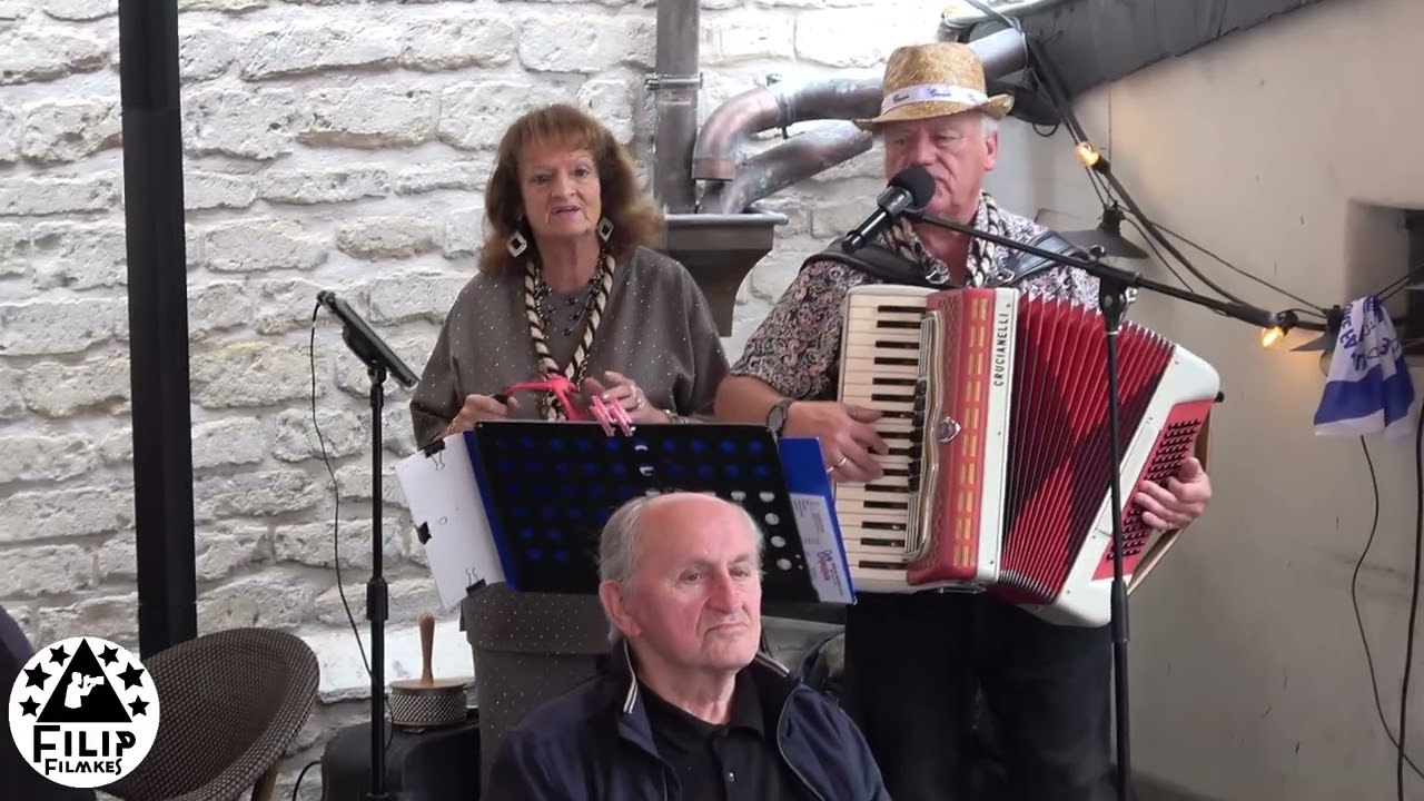 als strop ben ik geboren  .  Cafe Chantan