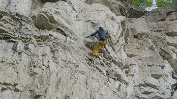 Rocketman 5.11b - Rattlesnake Point - Rock Climbing