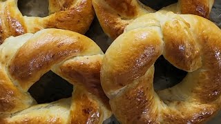 ОРЕХОВЫЕ КОЛЬЦА. ХРУСТЯЩАЯ ДРОЖЖЕВАЯ ВЫПЕЧКА, СО ВКУСОМ ПЕЧЕНЬЯ.