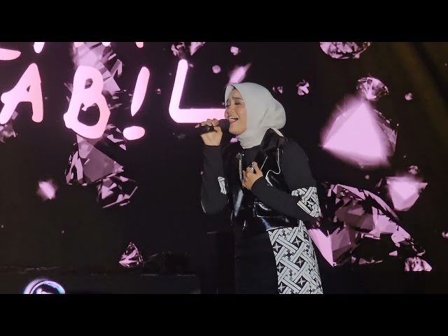 RUMAH ~ Salma Salsabil Live At Playlist Live Festival Bandung 2024 class=