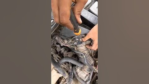 how to open map sensor in Toyota Corolla and clean it