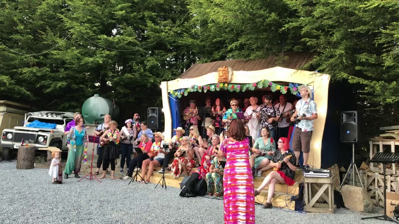 Belfast Ukulele at the Artbarn YouTube