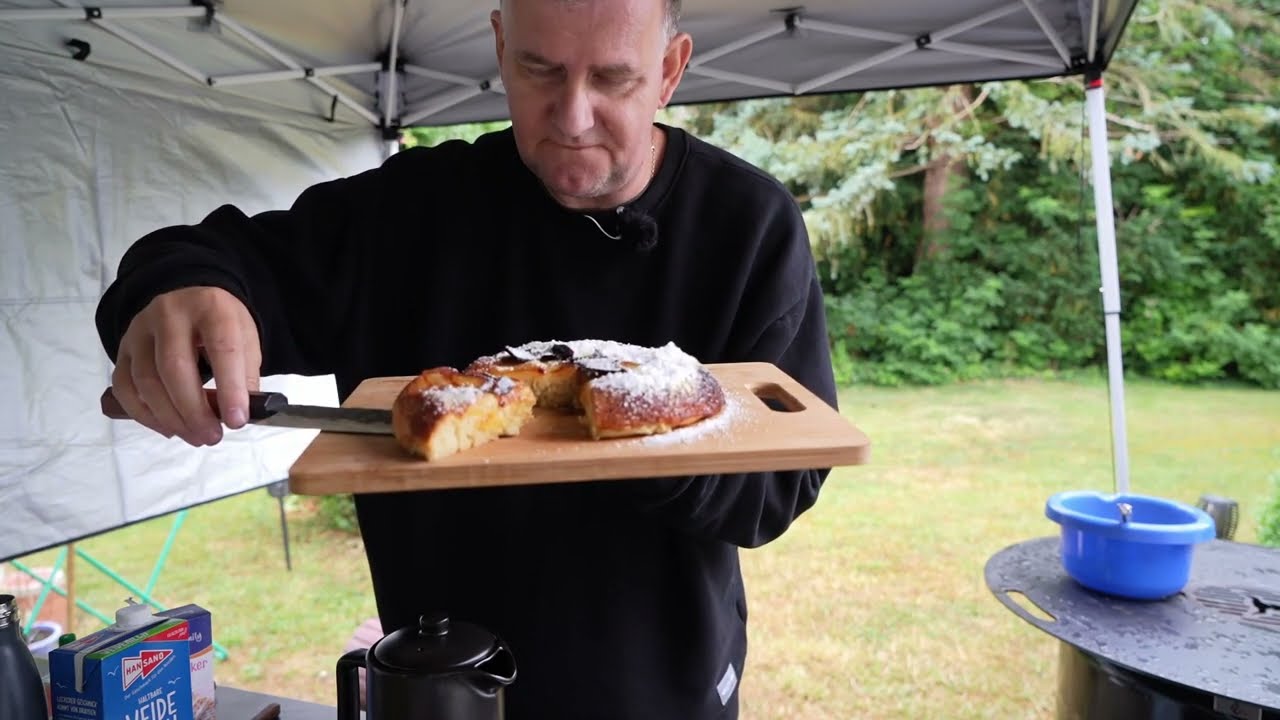 Apfelkuchen aus der Pfanne und Espresso Kocher +Kaffee gemahlen mit der Comandante C40 MK4