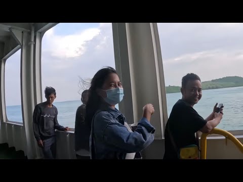 KELILING KAPAL FERRY EXPRESS NYEBRANG MERAK-LAMPUNG BARENG MBOK WEDHOK DAN WONG MADURA NGEYELAN
