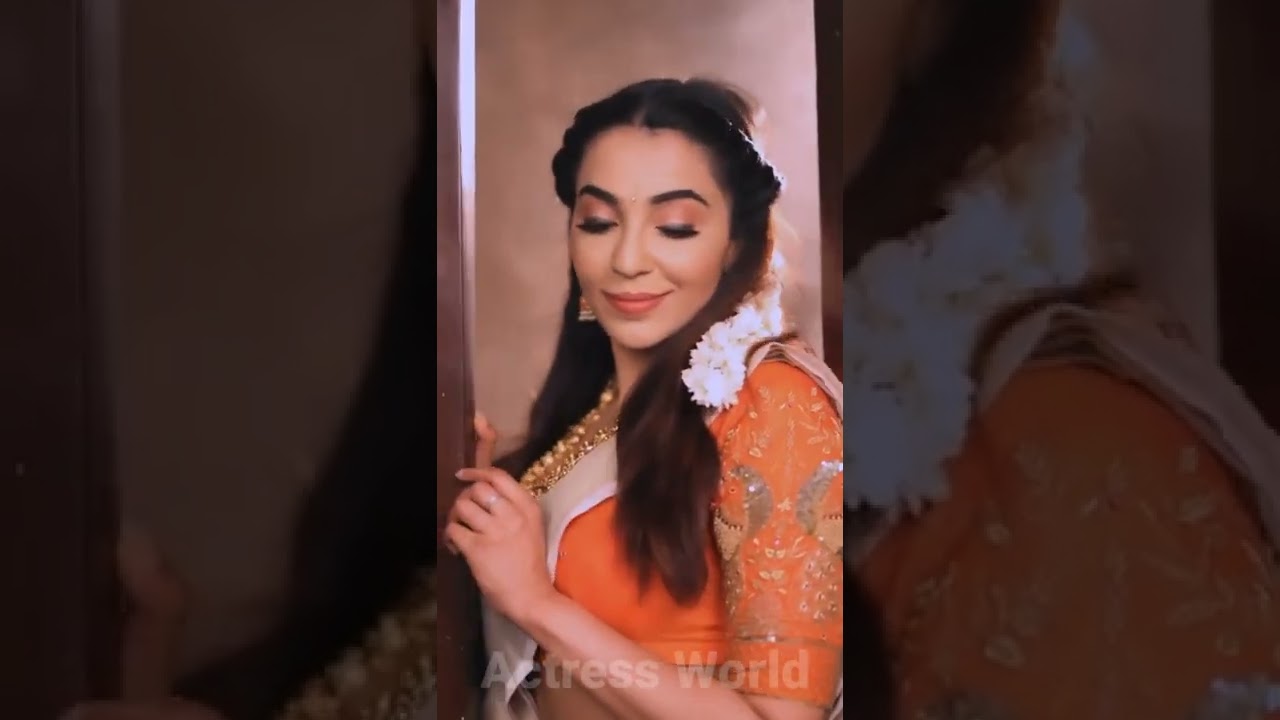 Parvathy Nair Hot Saree Video | Parvathy Nair Hot Dance Video |