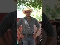 Patrón salva a hermosa ranchera en problemas#history