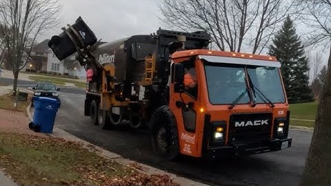 Pellitteri Mack LR Labrie Automizer Slamming cloudy morning trash