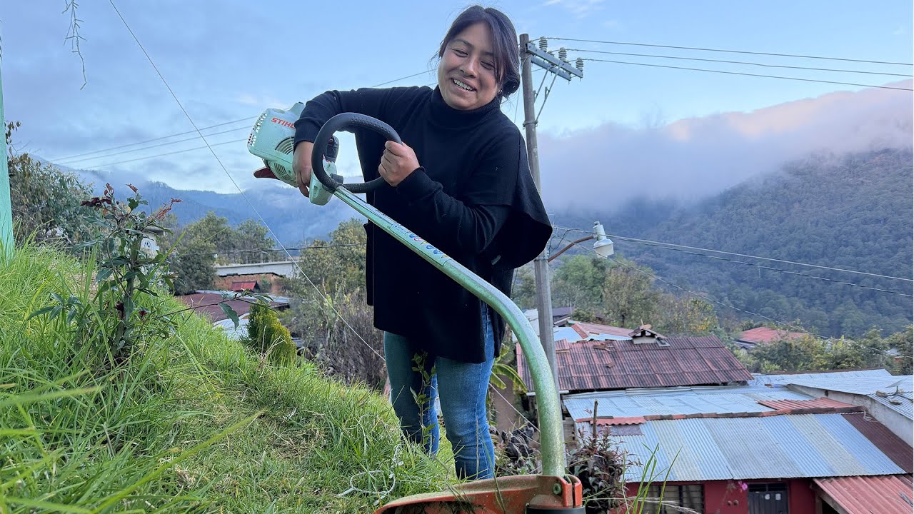 Me compré mi podadora de pasto ¿Realmente es más práctico que el machete?