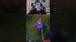 Daily live auf Twitch.tv/croessic-#croessic #leagueoflegends #twitchstreamer #gaming #outplay