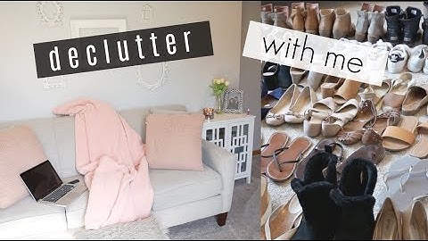 SHOE & JEWELRY LIVING ROOM DECLUTTER  /  /  MY MINIMALIST JOURNEY