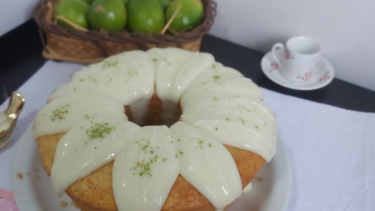 ESSE É  O MELHOR BOLO  DE LIMÃO  ,MASSA FOFINHA, mousse  cremoso