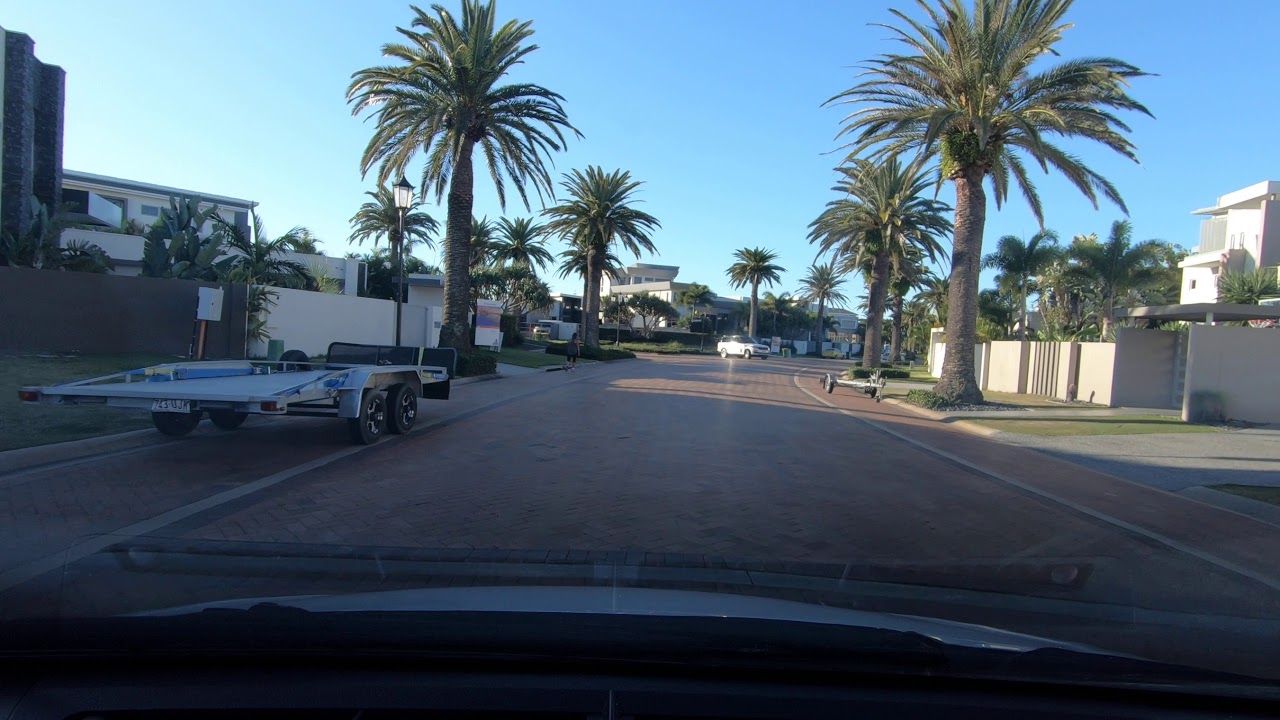 Beverly Hills Of Australia Driving Tour (Sovereign Island)