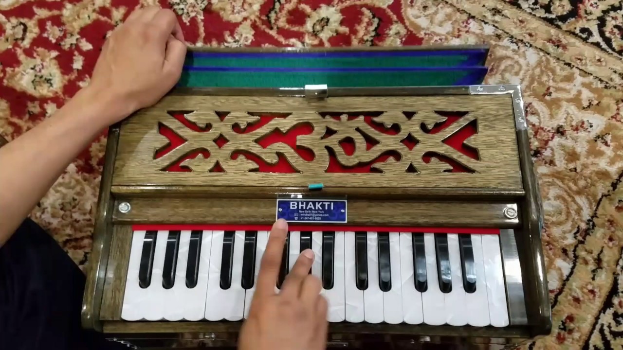 Mini harmonium...Bhakti Baby Harmonium YouTube