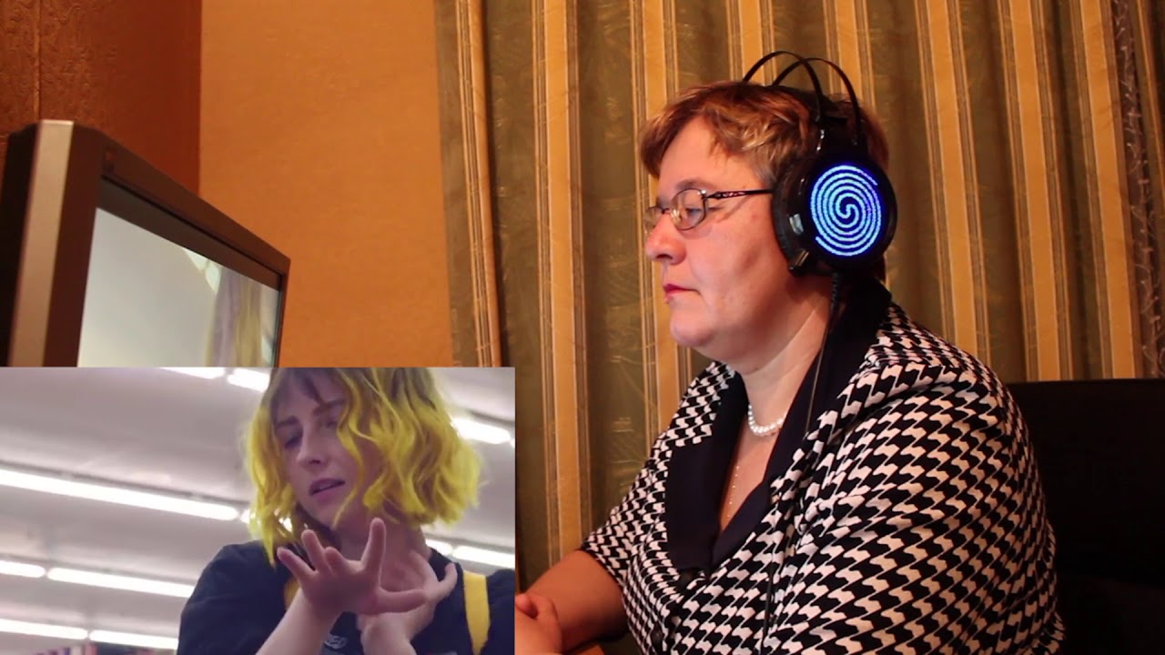 РЕАКЦИЯ МАМЫ НА [Tessa Violet - Crush]