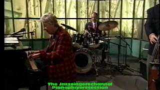 Pia Beck Trio 1996 . ( all of me )