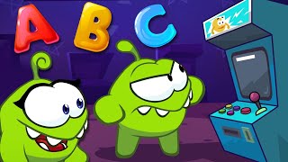 Fun Video Games with Om Nom | Best Educational Videos For Kids | Learn English with Om Nom