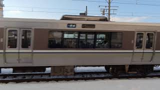 JR西日本 琵琶湖線 雪景色を快走する普通電車 4K撮影