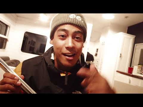 Capa de IZE - Missed Calls Vlog + BTS