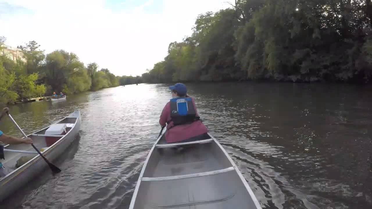 Chicago River canoe paddling time lapse YouTube