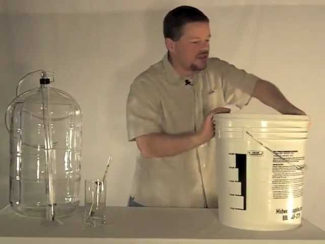 Master Vintner 2 Gallon Bucket Fermentor