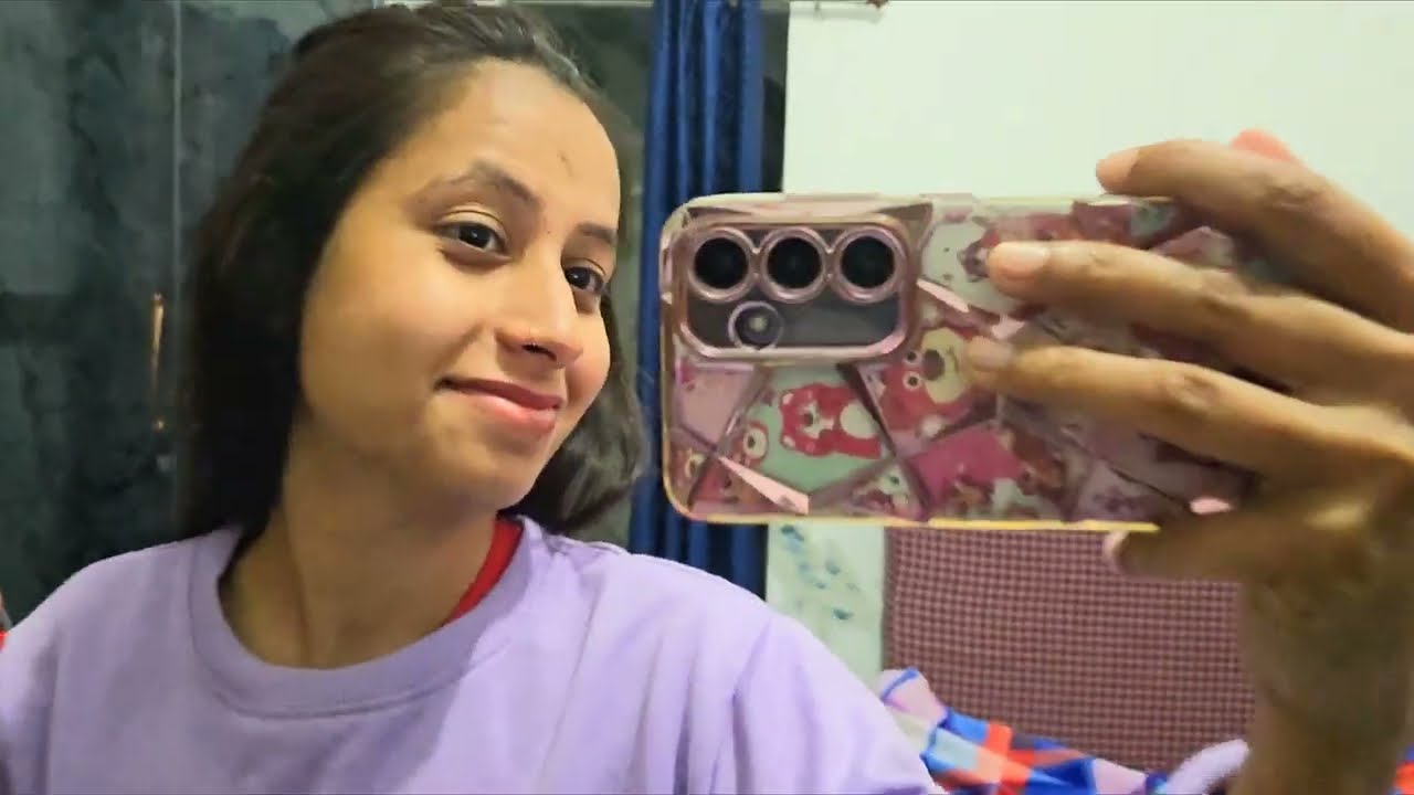 “Iss baar ki Holi sirf rangon ki nahi, dosti, hasi aur crazy moments ki thi 💖🎨 Full masti vlog!” 