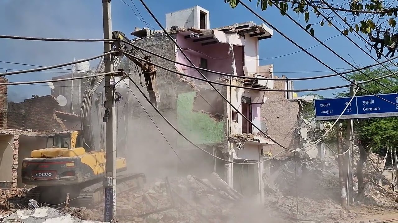 बड़ी मशीन ने किया घर को डेर देखिऐ पुरी || DTP RS BATTH FARUKNAGAR GURUGRAM 