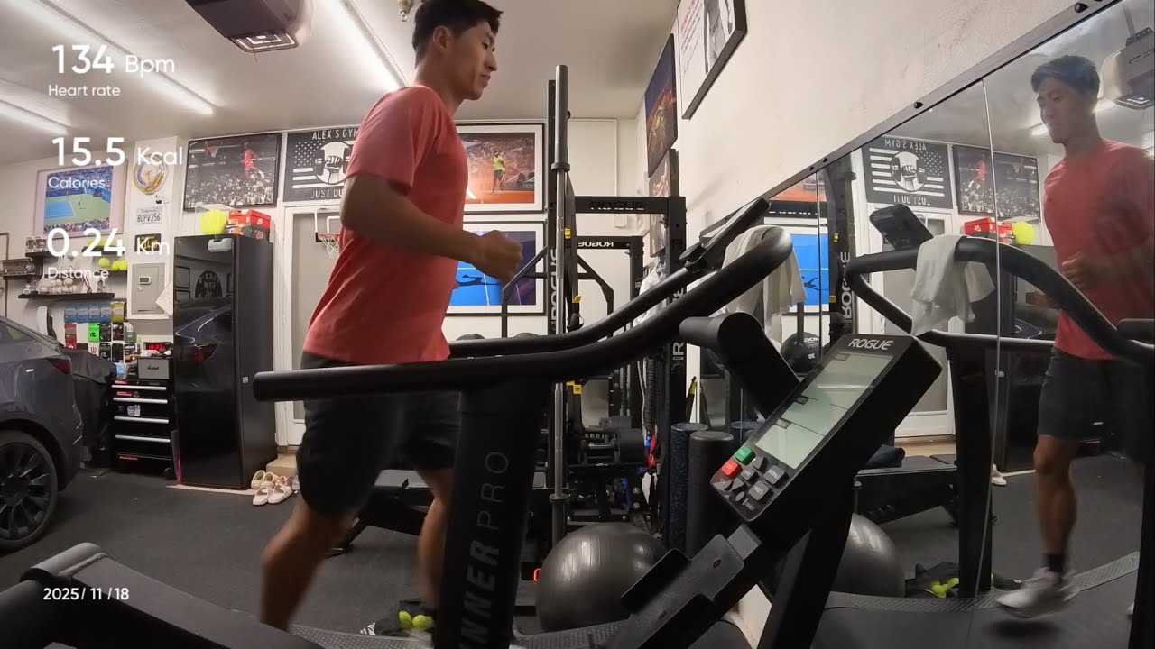 Run Everyday Challenge | Day 225 – 5KM on the Assault Runner - YouTube