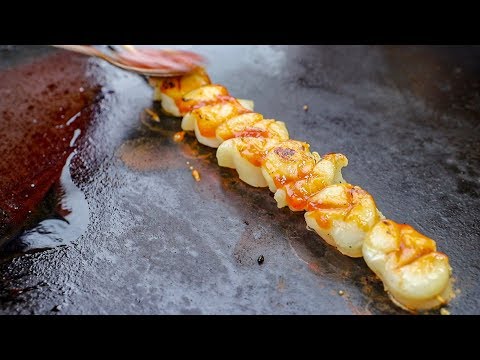 Namdaemun Market / Scallop Skewer / Korean Street Food / 남대문 관자 꼬치 / 남대문 길거리음식