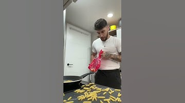 This video about how people cook. #foryou #funny #funnyvideos #lol #humor #memes #meme