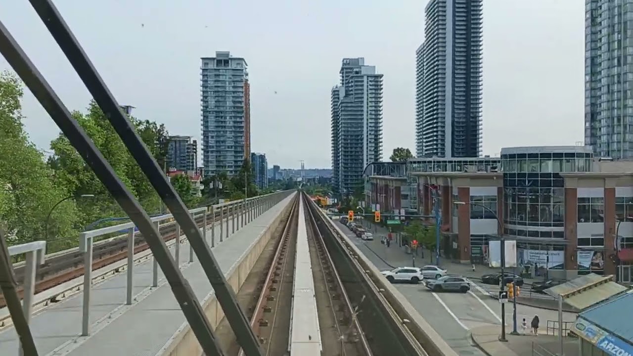 Front View of Sky Train Millennium Line at Vancouver （バンクーバー/スカイトレイン前面展望）