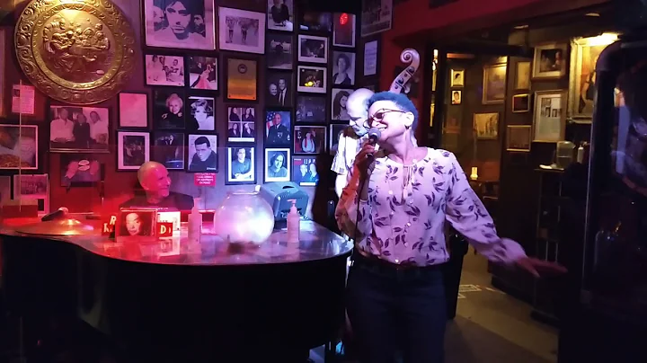 Lori Hartman singing at Arturo's