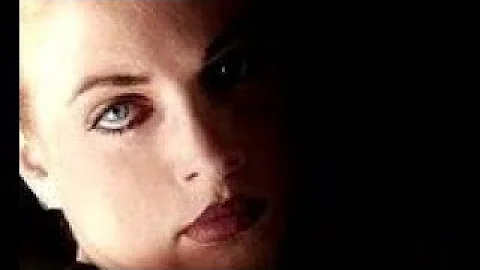 Melissa Joan Hart vesves Jeremy Jordan in Twisted ...