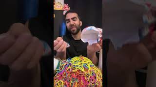 Lebenundglücklich Überträgt Einen Livestream.