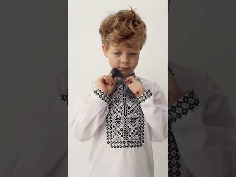 Вишиванка для хлопчика Гриць сіра вишивка, видео 1