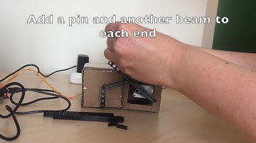 Assembly: Scissor Linkage with Plastic Bricks