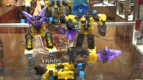 Botcon 2010 Power Core Combiner Display