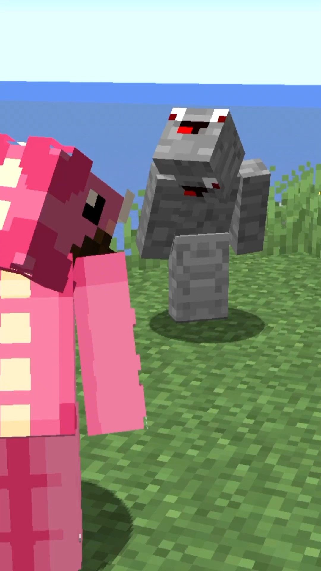 HORROR KLONE vs. OP BASE in Minecraft !