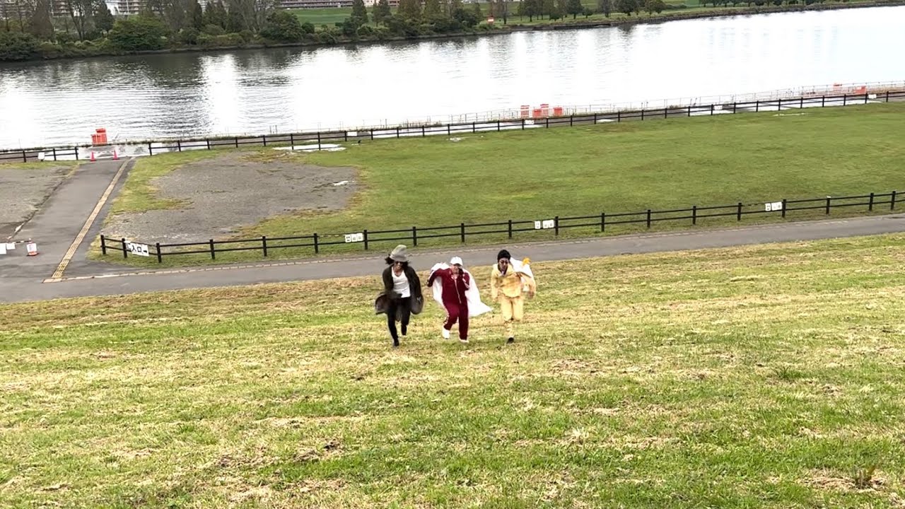 The three generals decide who is the fastest - YouTube