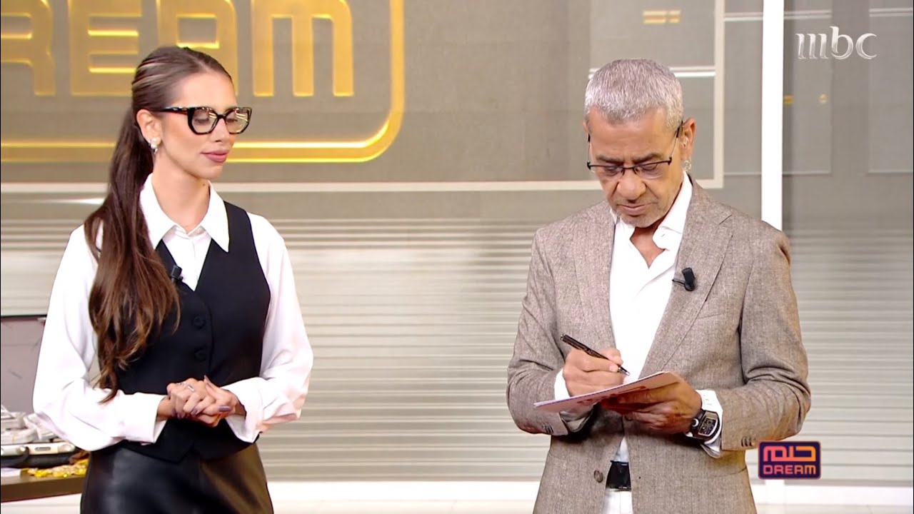 المتسابق محمد أديب شيخ أمين يحتفل بالدموع بفوزه بـ100 ألف دولار من الحلم