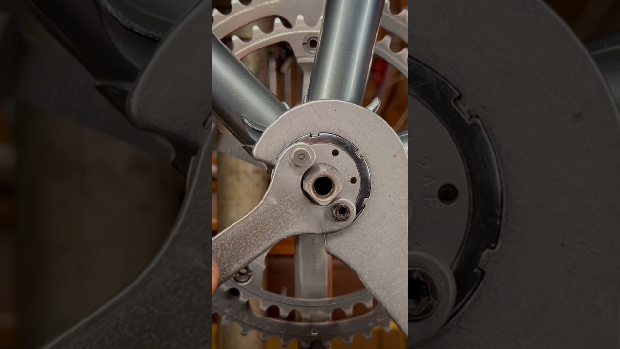 Campagnolo Super Record Bottom Bracket & Crankset Assembly - YouTube