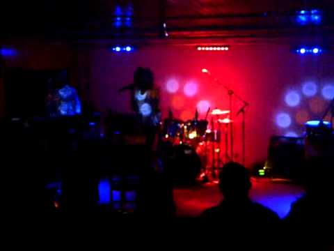 MAGIC SYSTEM AU LIVE7 - AVANT PRESTATION